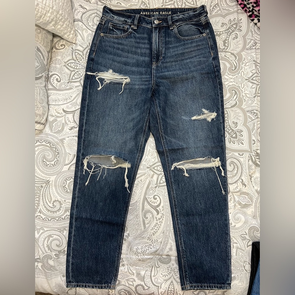 American Eagle ripped boyfriend jeans